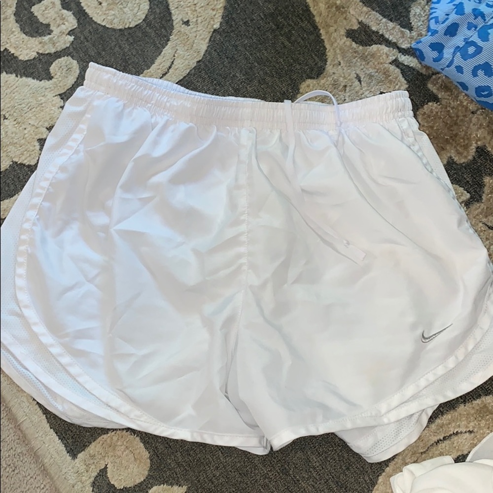 White nike shorts